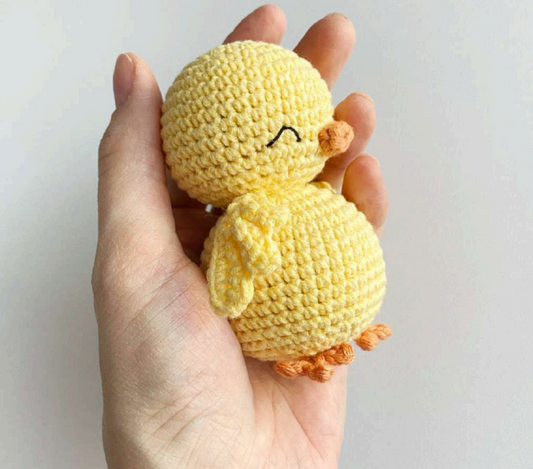 Easter chicken crochet pattern. Amigurumi chicken crochet pattern. Easy crochet pattern