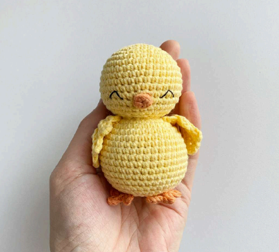 Easter chicken crochet pattern. Amigurumi chicken crochet pattern. Easy crochet pattern